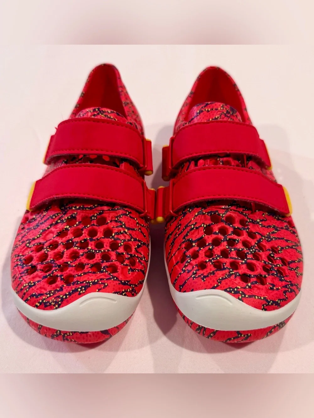 Plae Shoes Mimo Boys 2 Girls Water Red Hook and Loop EVA Summer Beach Pool